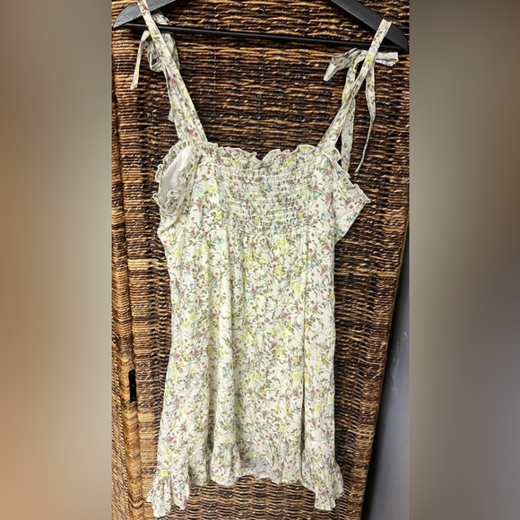 Wild Fable- Size: Medium, Floral Dress, New with Tags - Picture 4 of 6